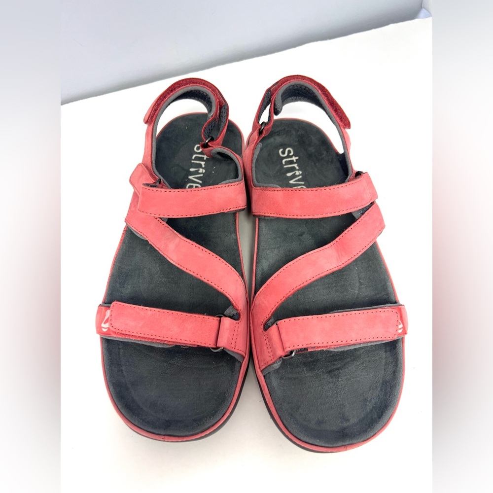 Strive-Montana Sandal, Size:8.5/9, Velcro side, Pre- Owned Good condition‎